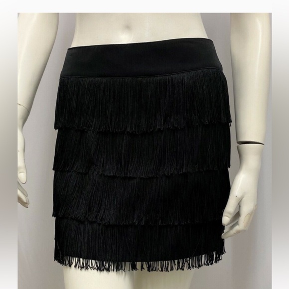 Nanette Lepore fringe, burlesque’s short black skirt! Size 6 - Picture 12 of 14